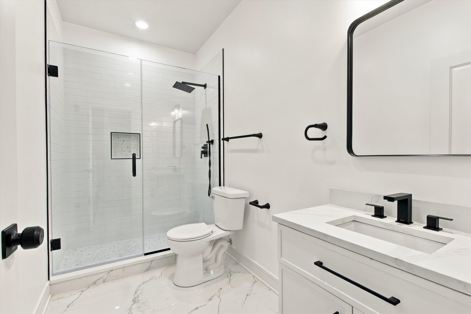 904 N Trumbull Avenue Property Photo 24