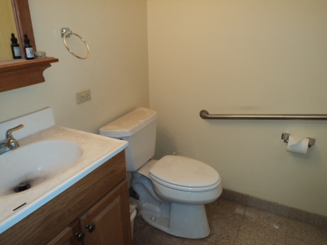6224 S Archer Road Property Photo 7