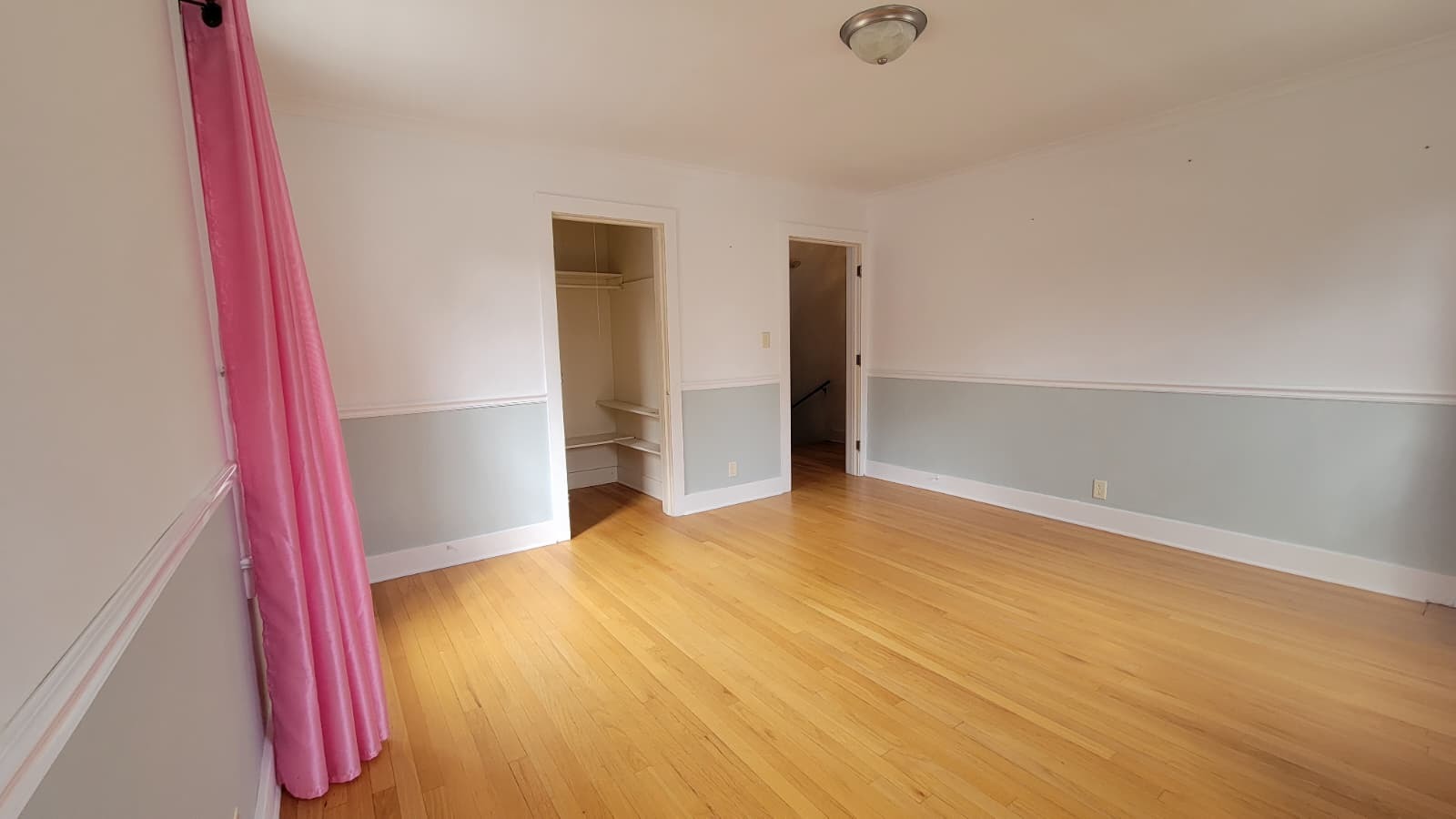 1351 W Lincoln Boulevard Property Photo 12