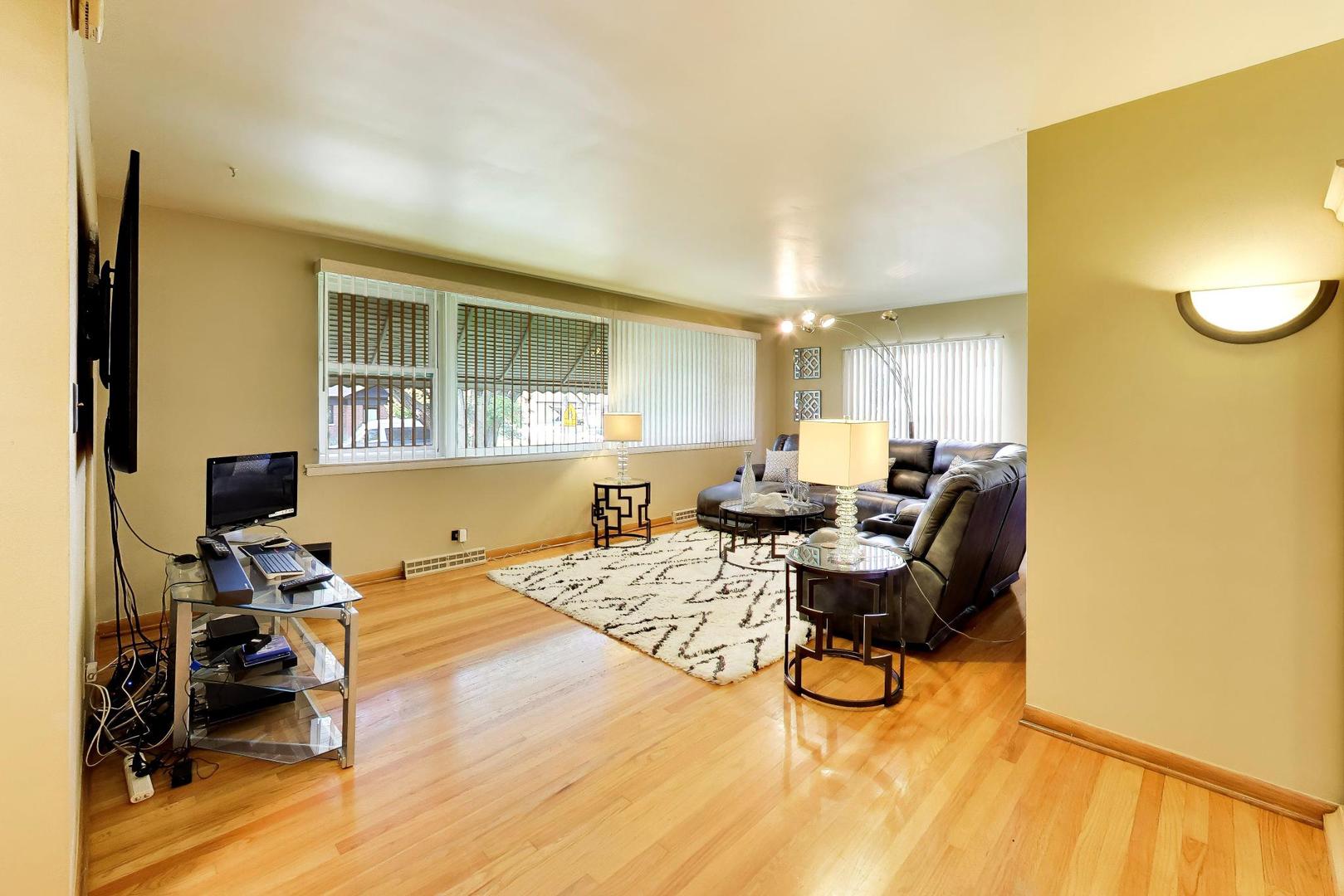 1605 Westchester Boulevard Property Photo 5