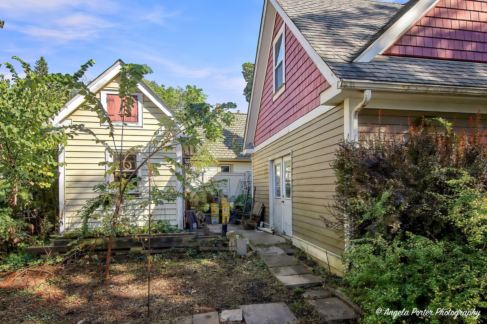 203 N Plum Grove Road Property Photo 5