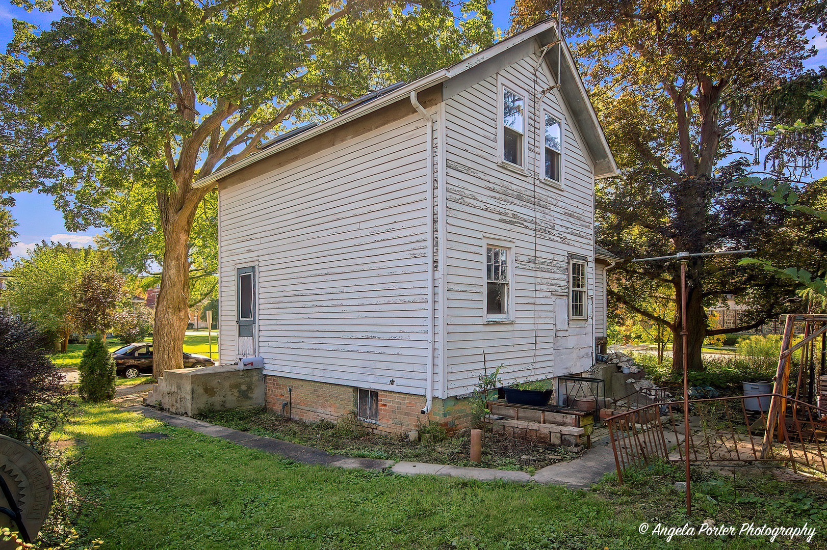 203 N Plum Grove Road Property Photo 6