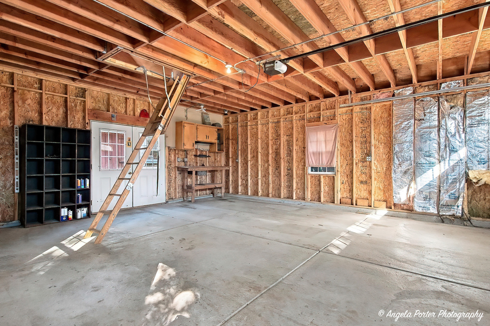 203 N Plum Grove Road Property Photo 7