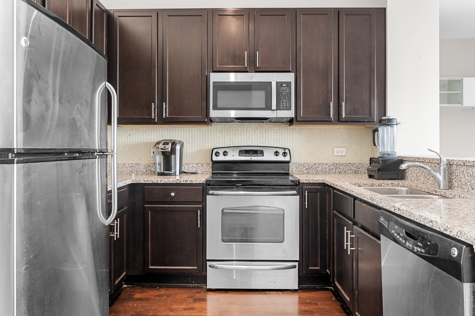 1901 S Calumet Avenue 1312 Property Photo 5