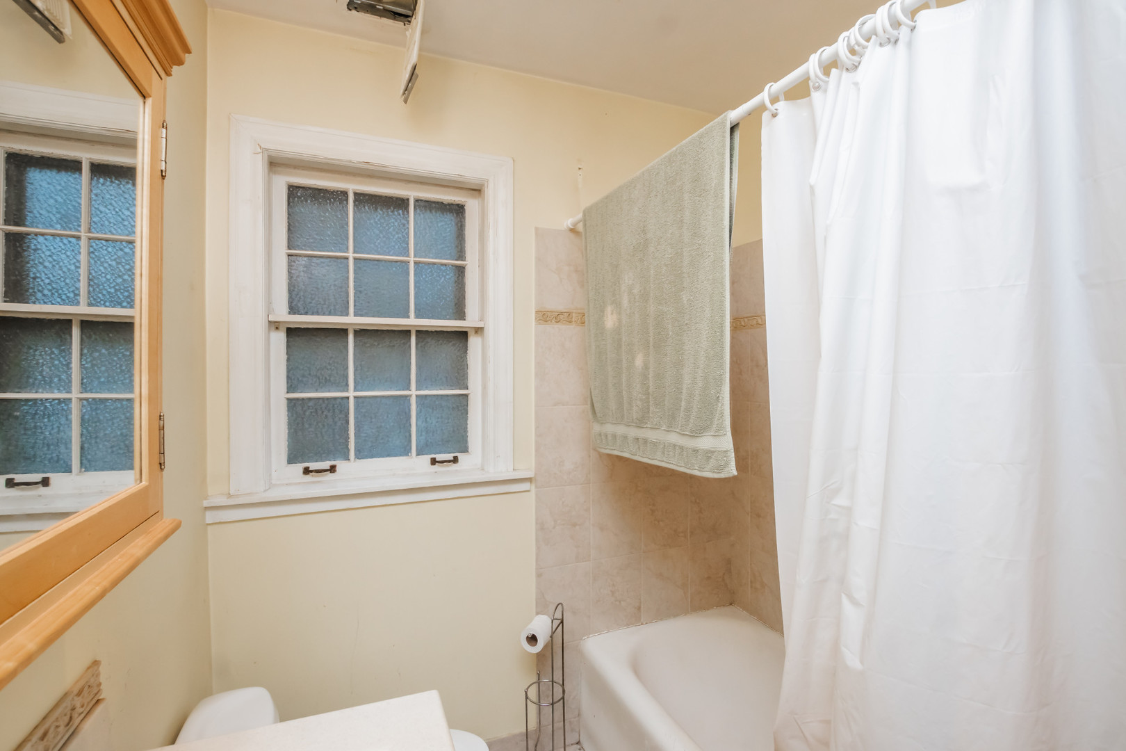 229 East Avenue Property Photo 18