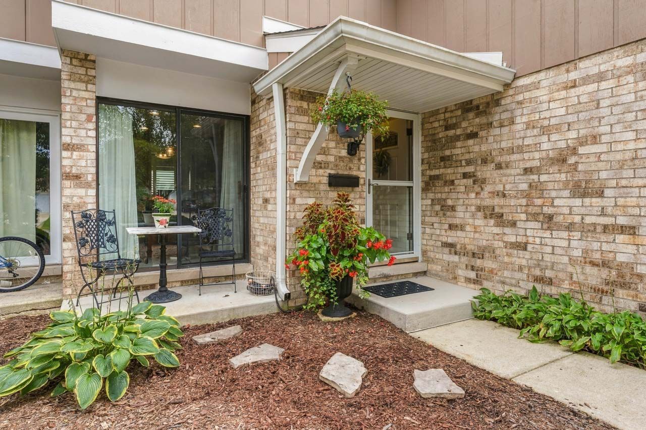 1232 Reading Court Property Photo 1