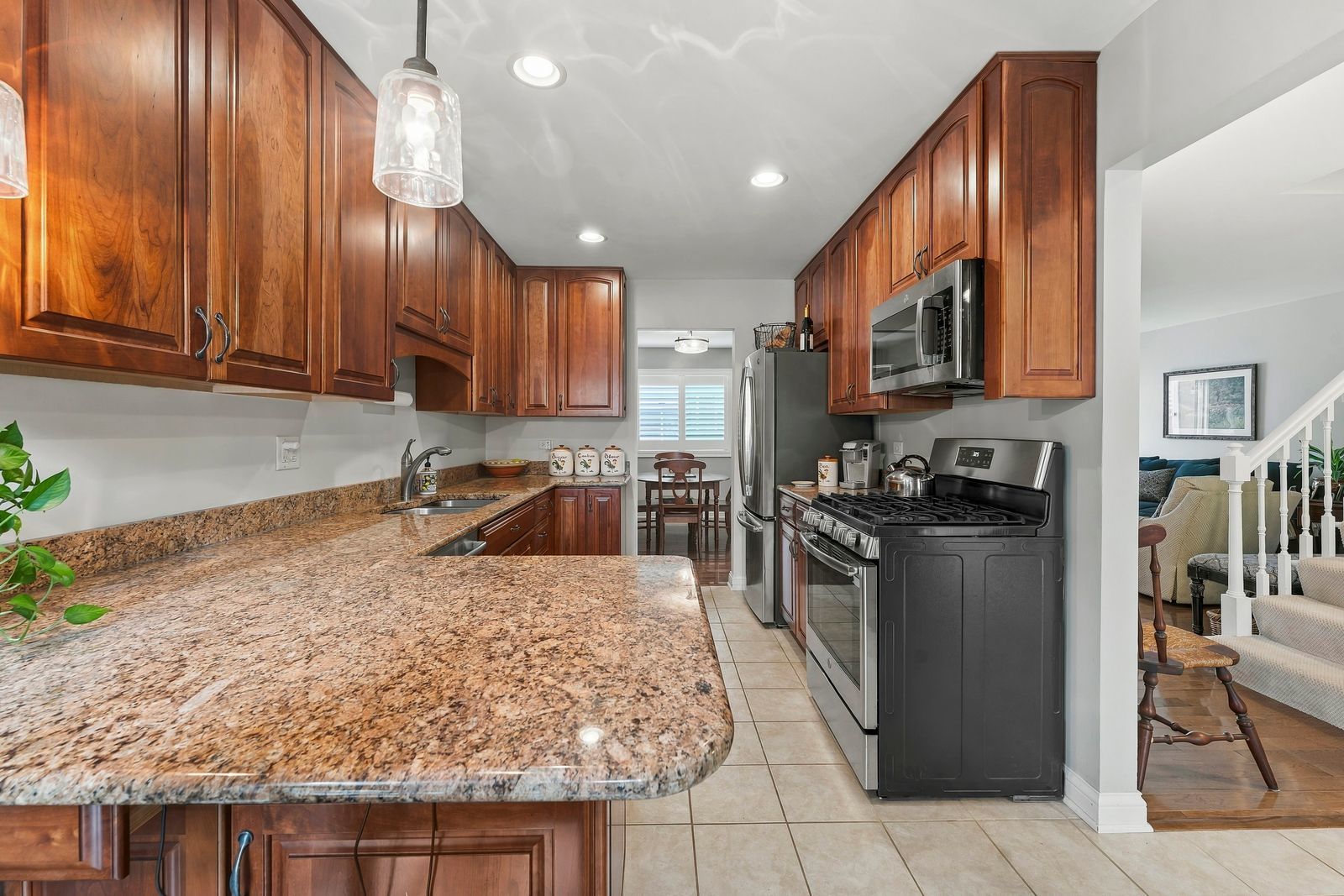 1232 Reading Court Property Photo 7