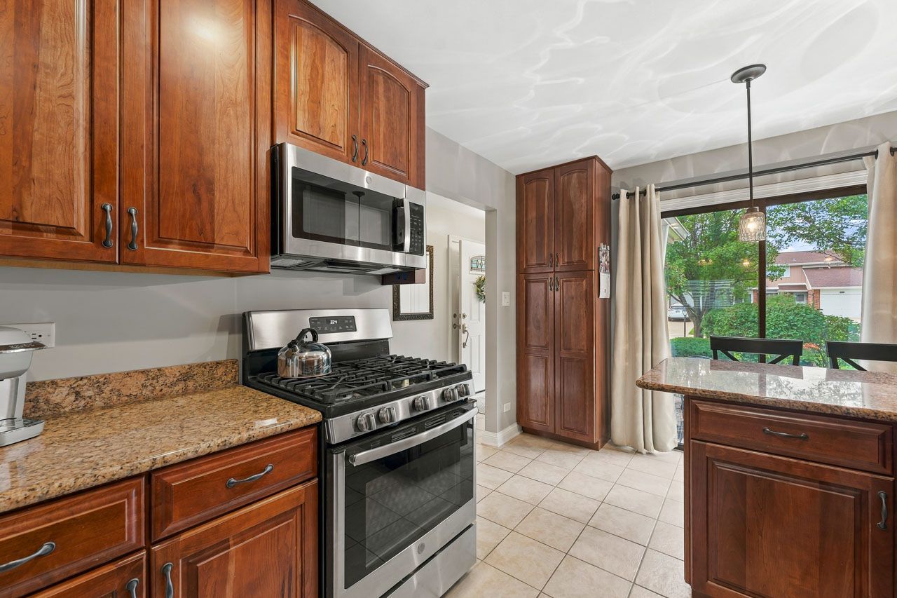 1232 Reading Court Property Photo 8