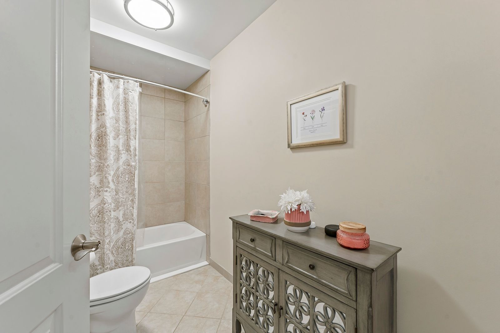 1232 Reading Court Property Photo 16