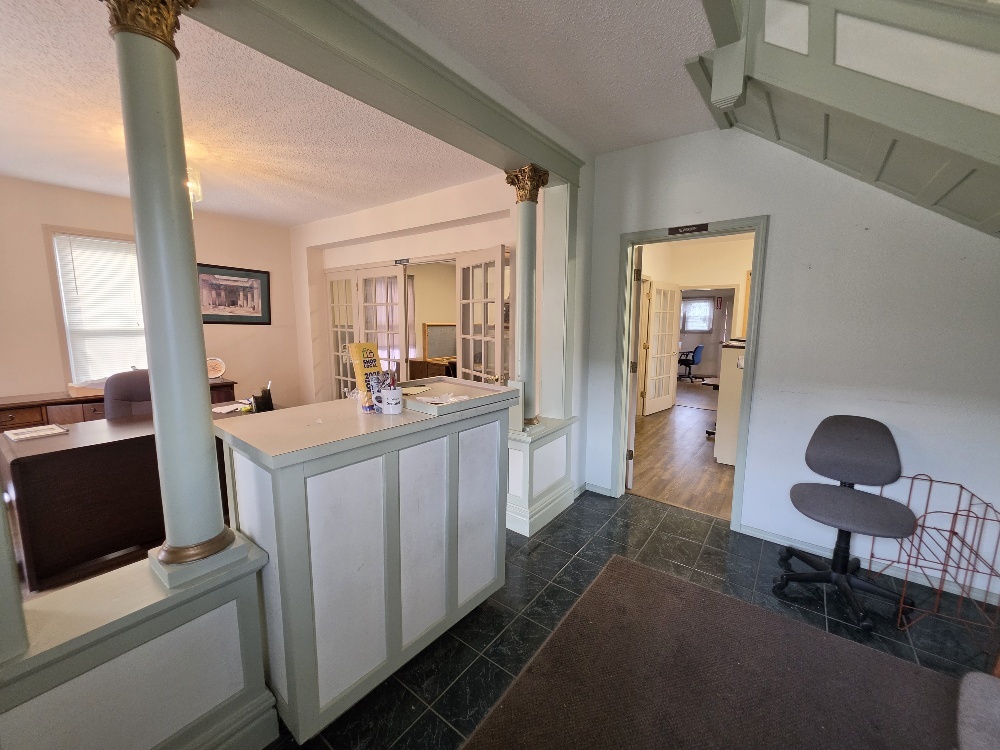 1808 Broadway Street Property Photo 9