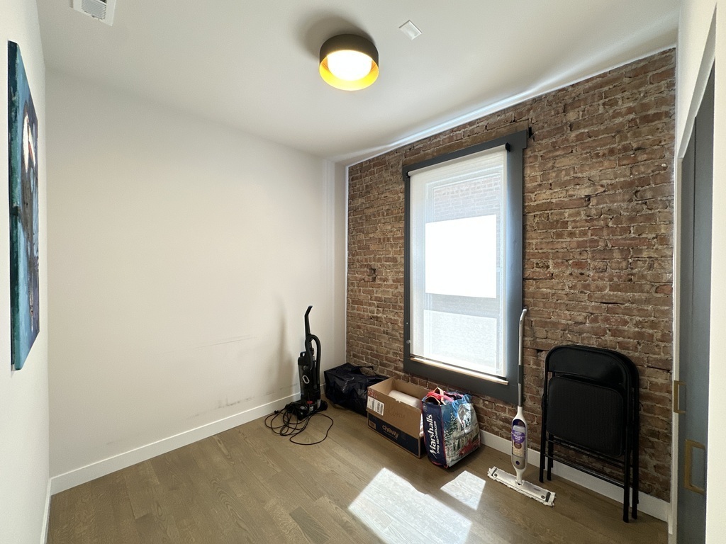 908 N California Avenue 3f Property Photo 15