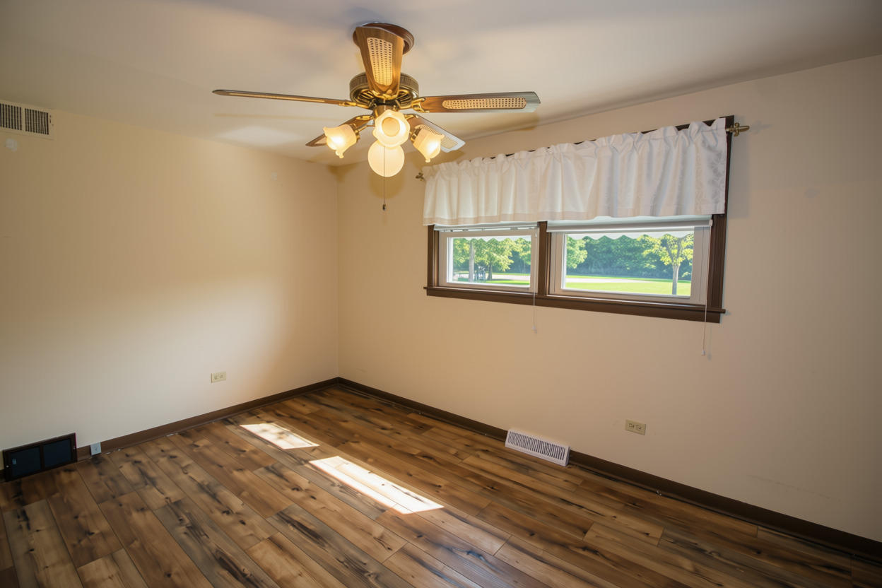 10756-10752 S Albany Avenue Property Photo 14