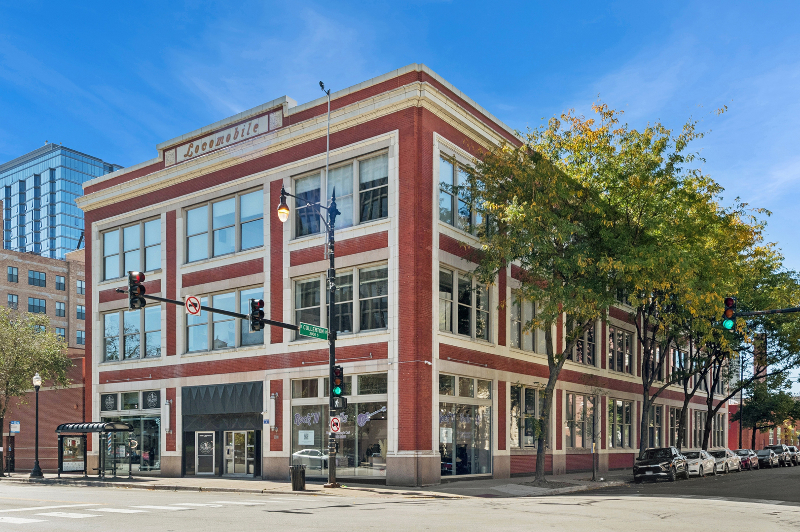 2000 S Michigan Avenue 304 Property Photo 1