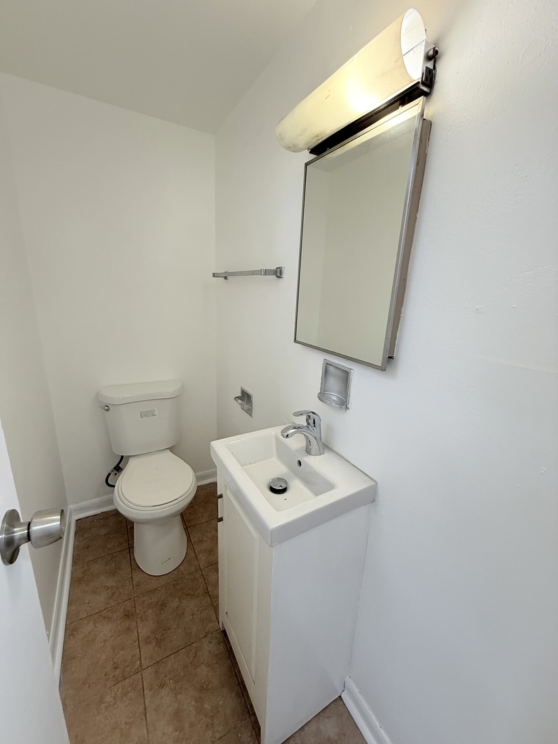 18w123 Kirkland Lane Property Photo 11