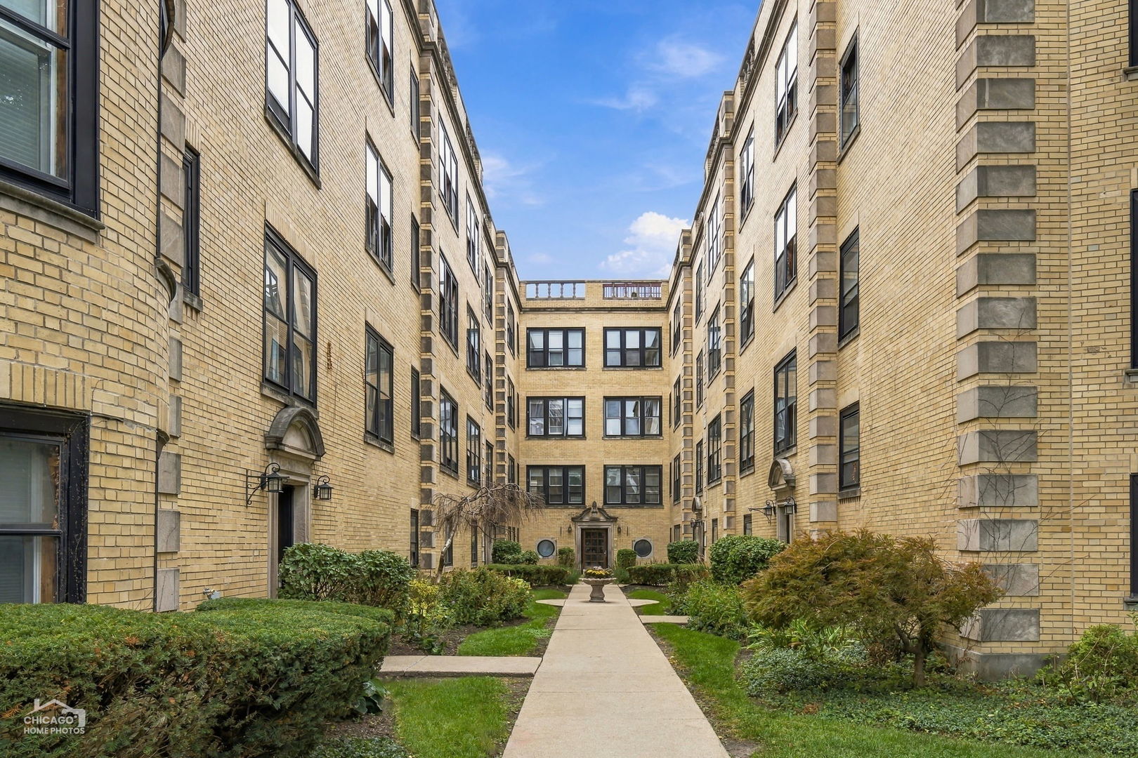 2540 N Kedzie Boulevard 308 Property Photo 2