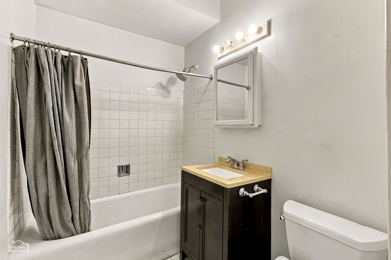 2540 N Kedzie Boulevard 308 Property Photo 16