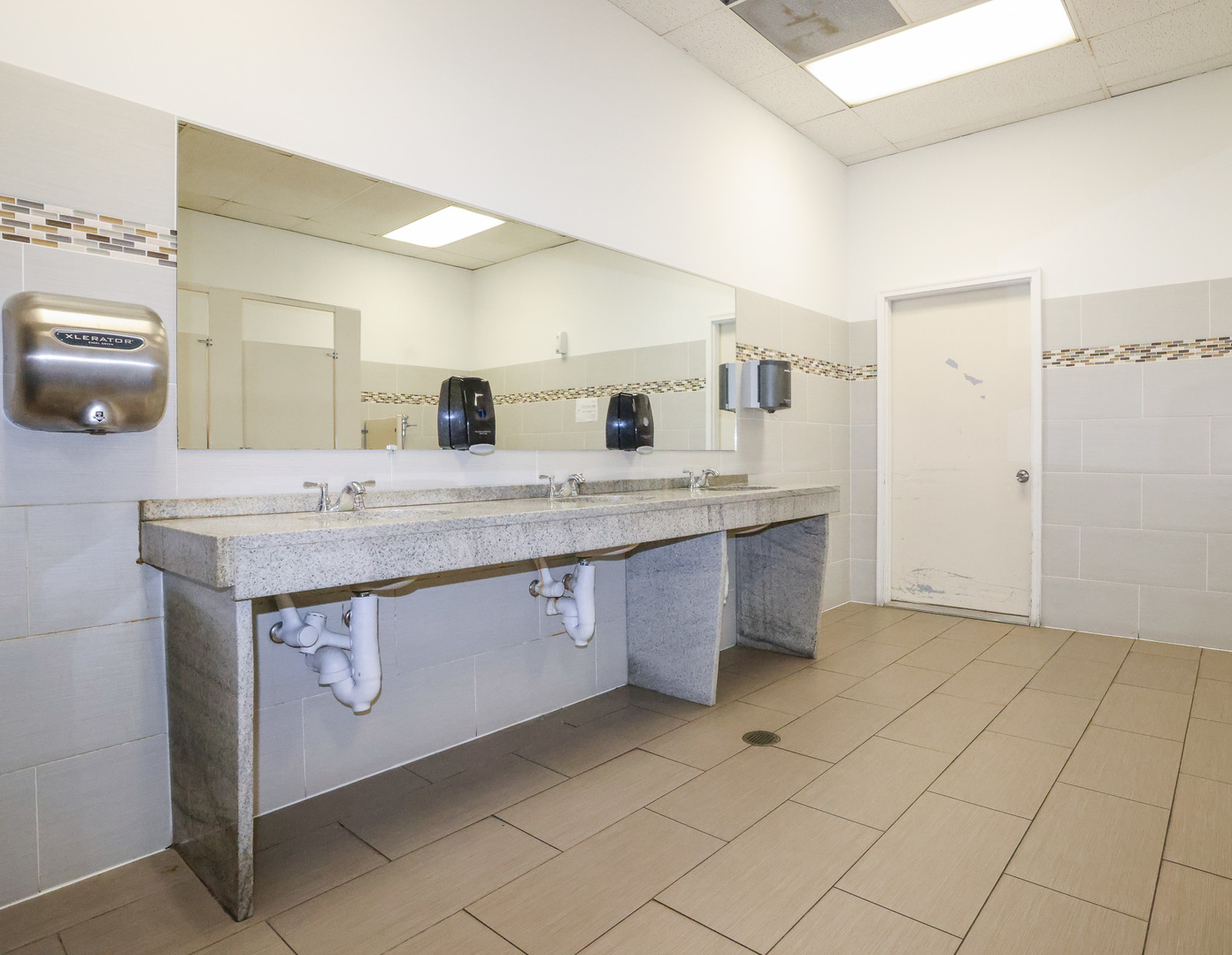 12774801 Property Photo 26