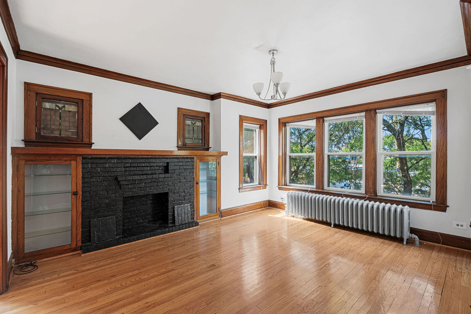 2019 N Leclaire Avenue Property Photo 2