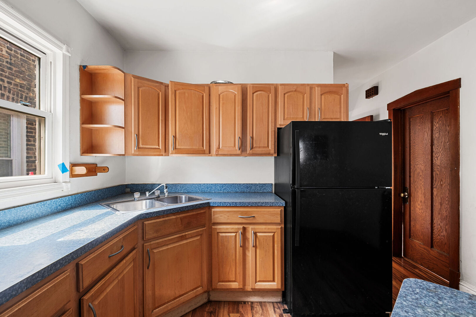 2019 N Leclaire Avenue Property Photo 8