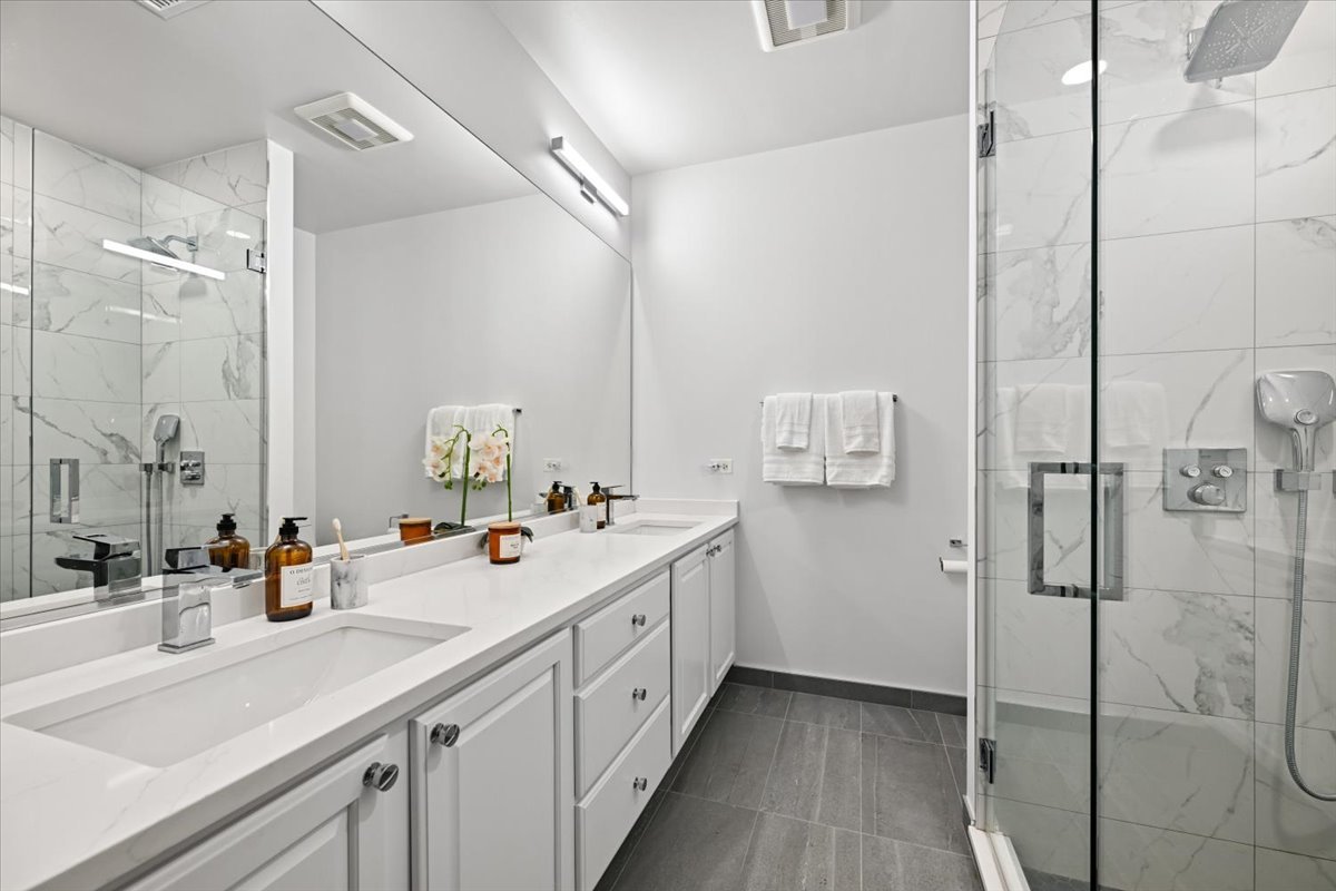 1341 N Halsted Street 3n Property Photo 11