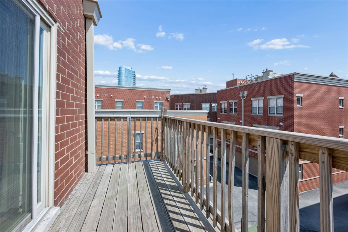1341 N Halsted Street 3n Property Photo 17