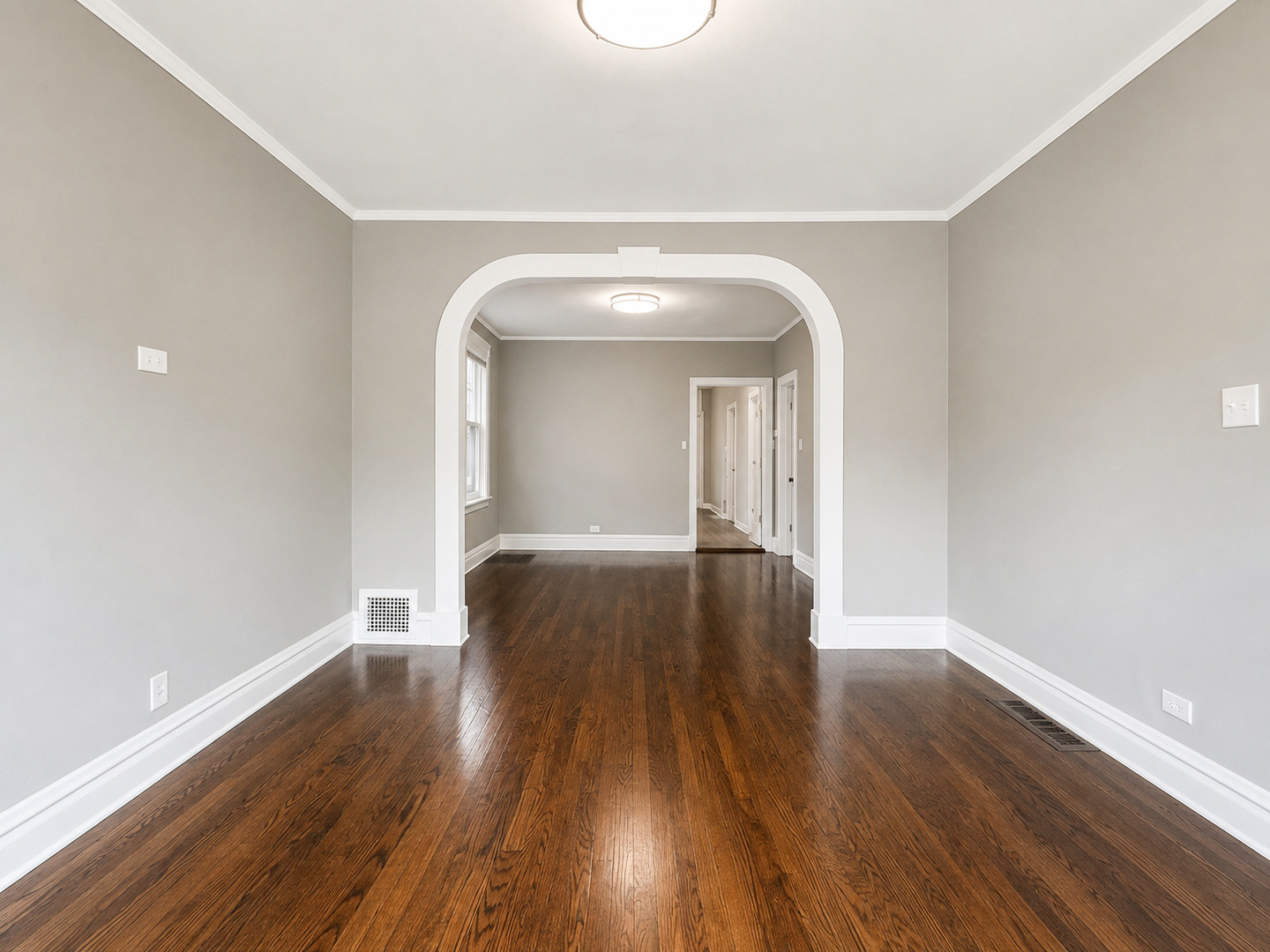 4637 W Mclean Avenue Property Photo 5