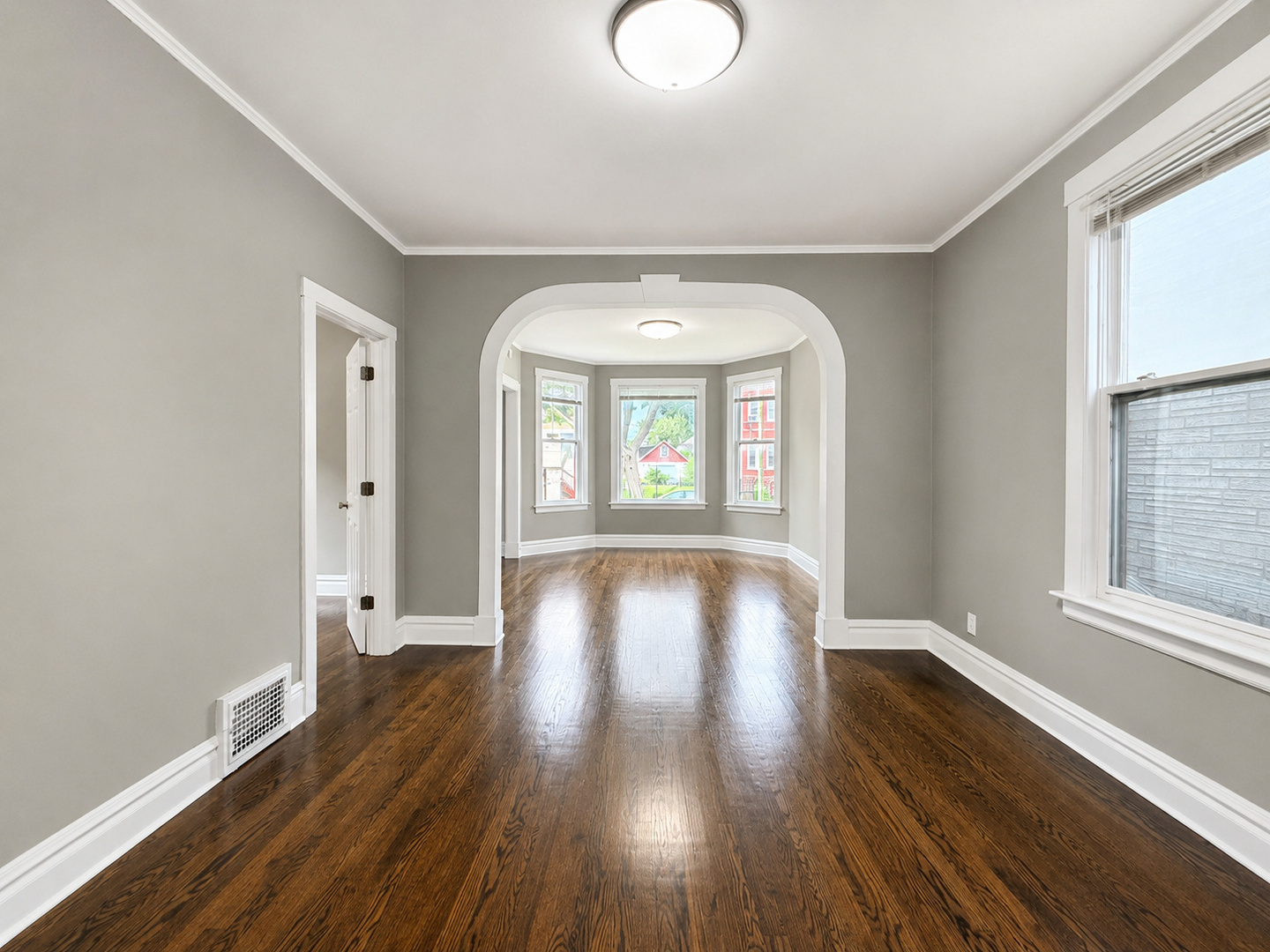4637 W Mclean Avenue Property Photo 7