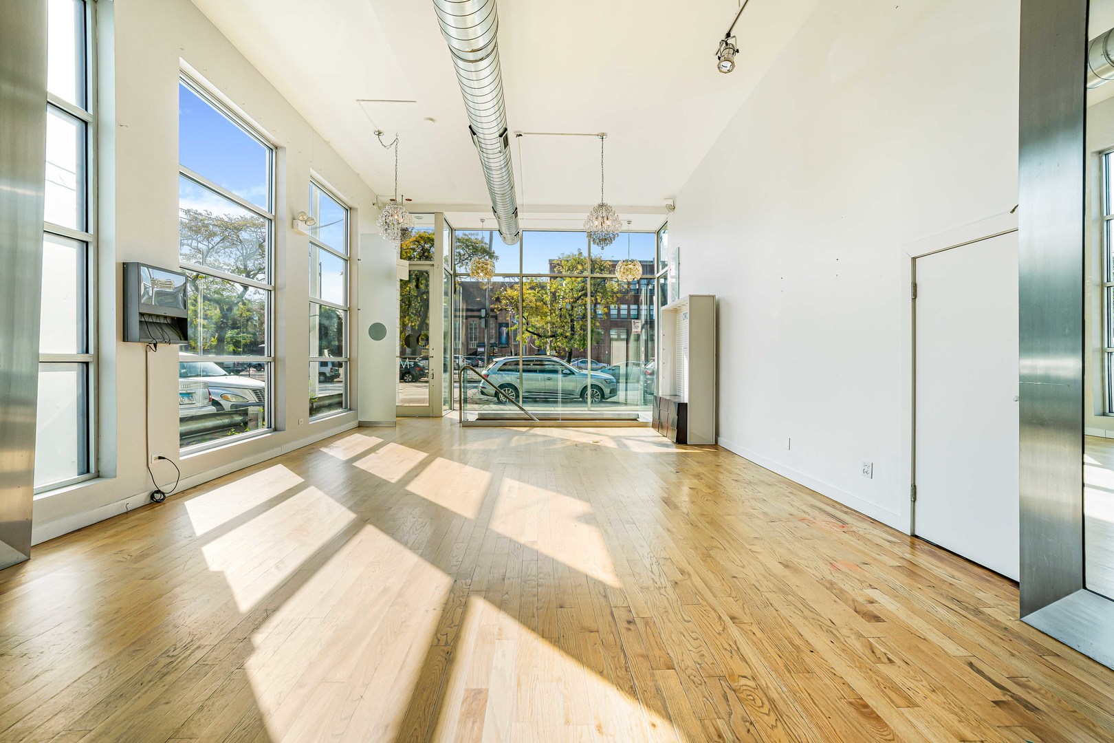 1412 W Division Street C-1 Property Photo 5