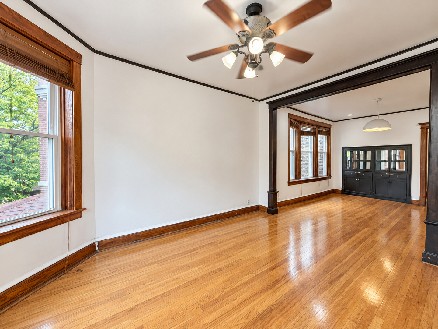 1438 N Central Park Avenue Property Photo 4