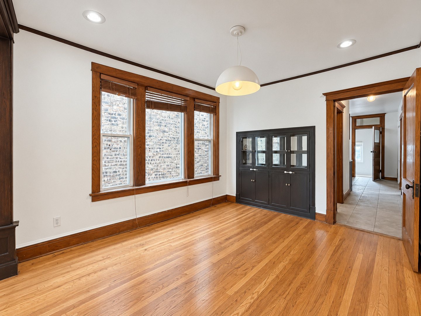 1438 N Central Park Avenue Property Photo 7