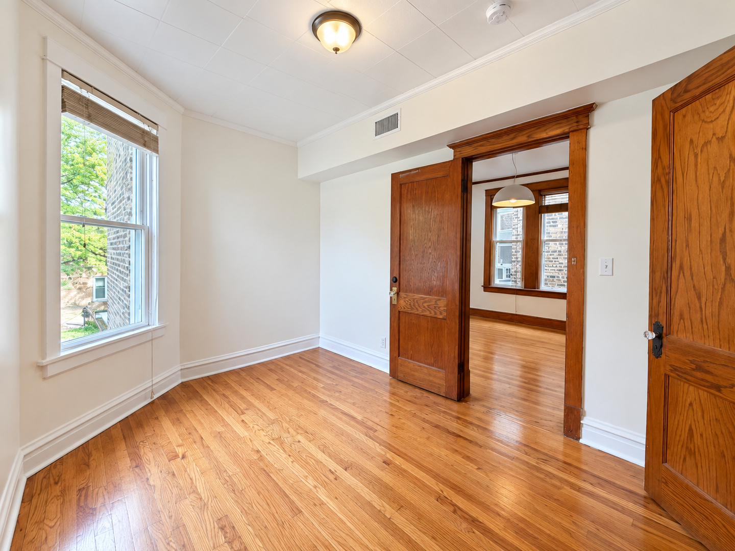 1438 N Central Park Avenue Property Photo 12