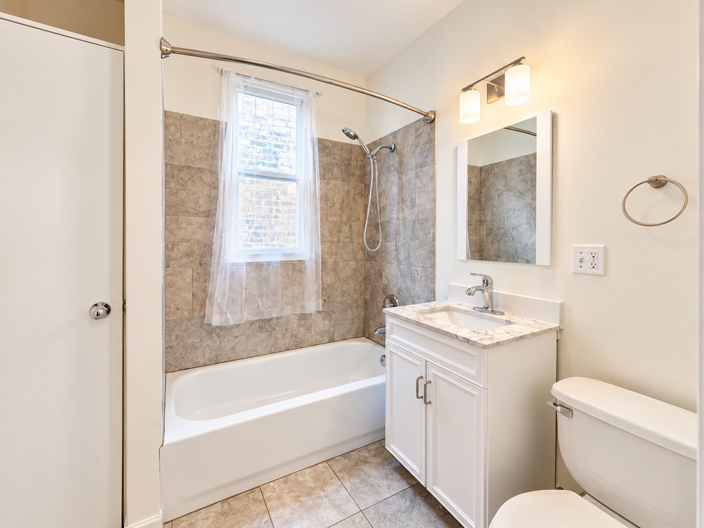 1438 N Central Park Avenue Property Photo 14