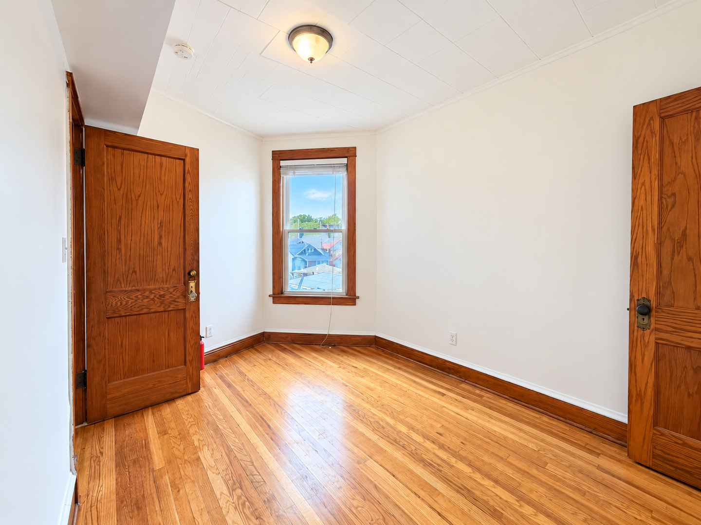 1438 N Central Park Avenue Property Photo 16