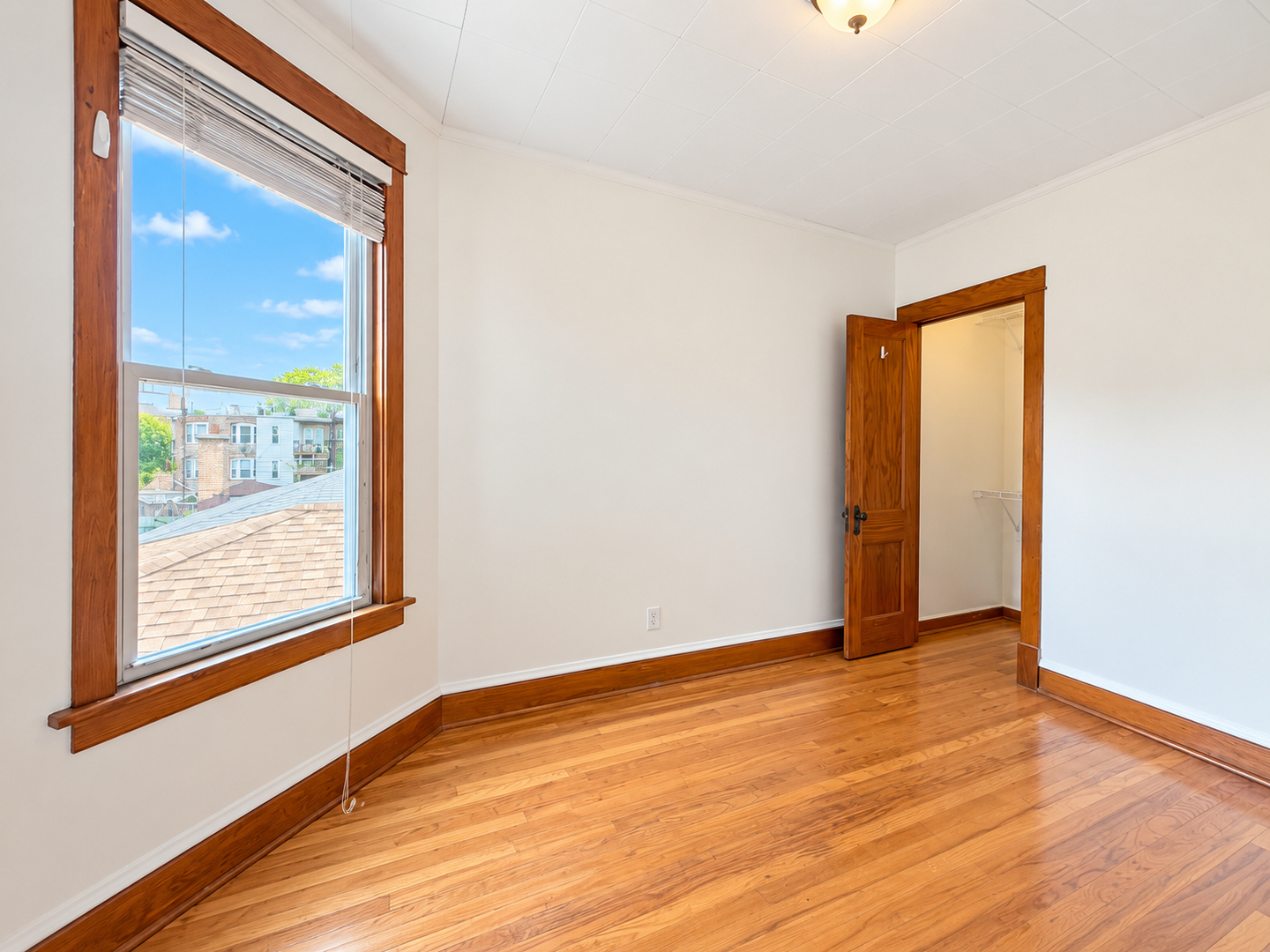 1438 N Central Park Avenue Property Photo 17