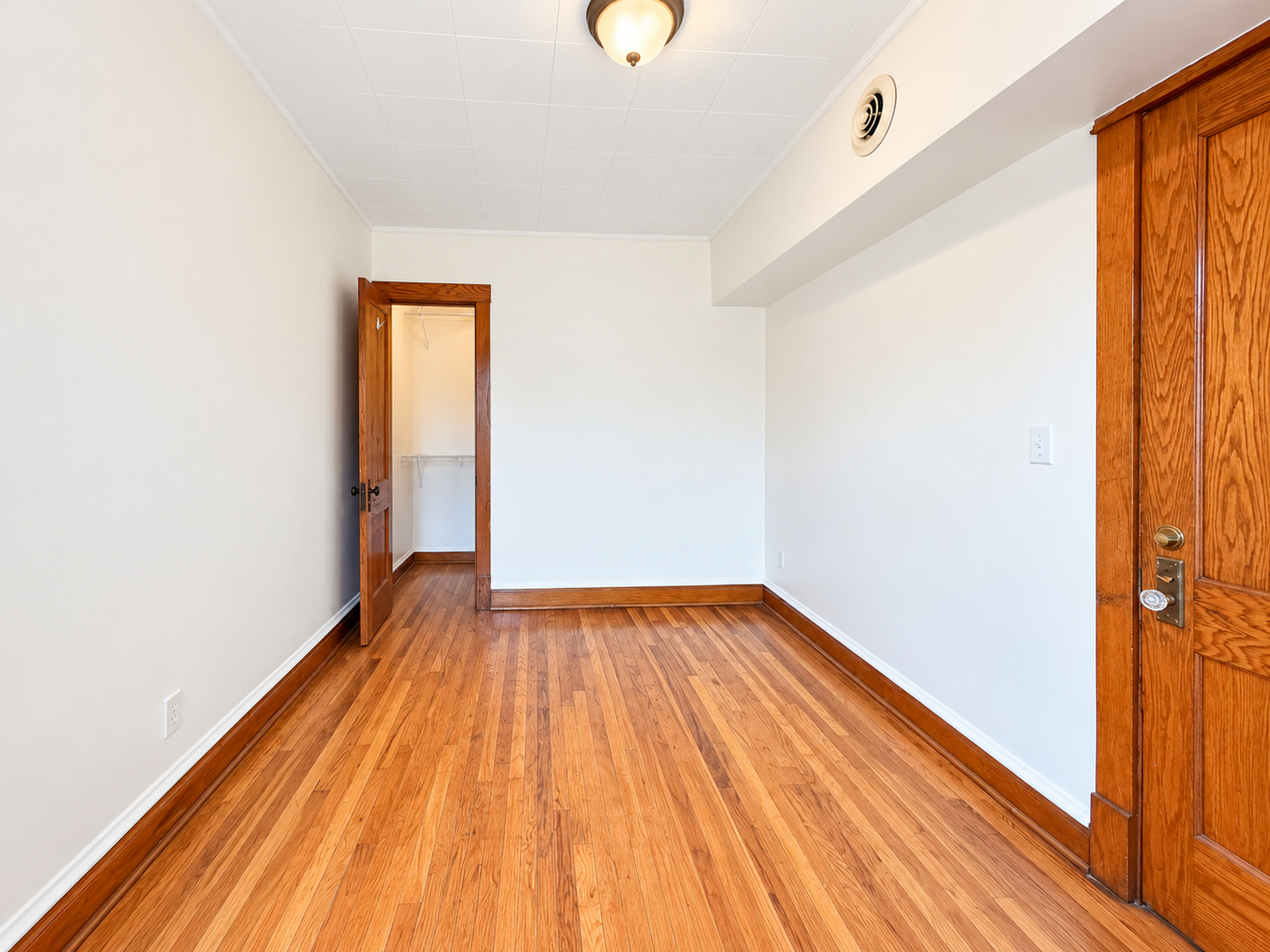 1438 N Central Park Avenue Property Photo 18