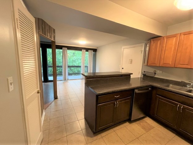 5532 E Lake Drive A Property Photo 4