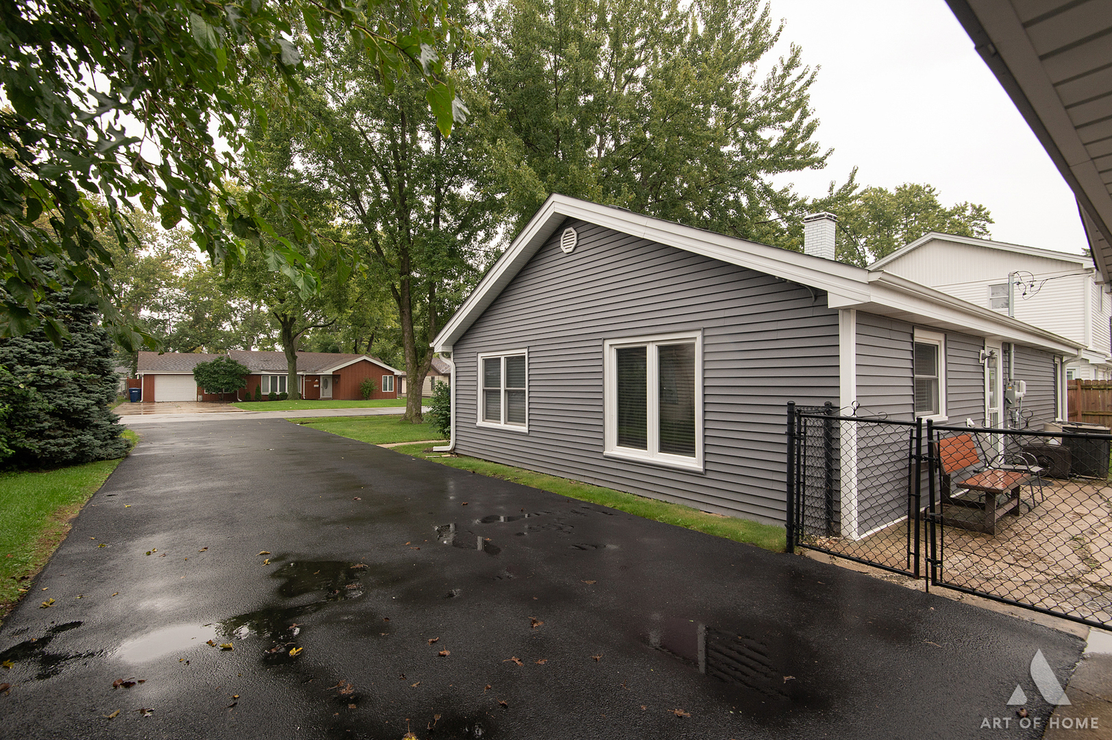 11548 S Neenah Avenue Property Photo 6