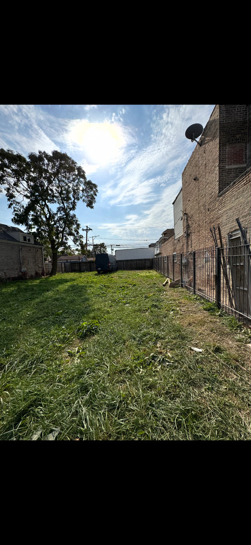 2449 W 71st Street Property Photo 1