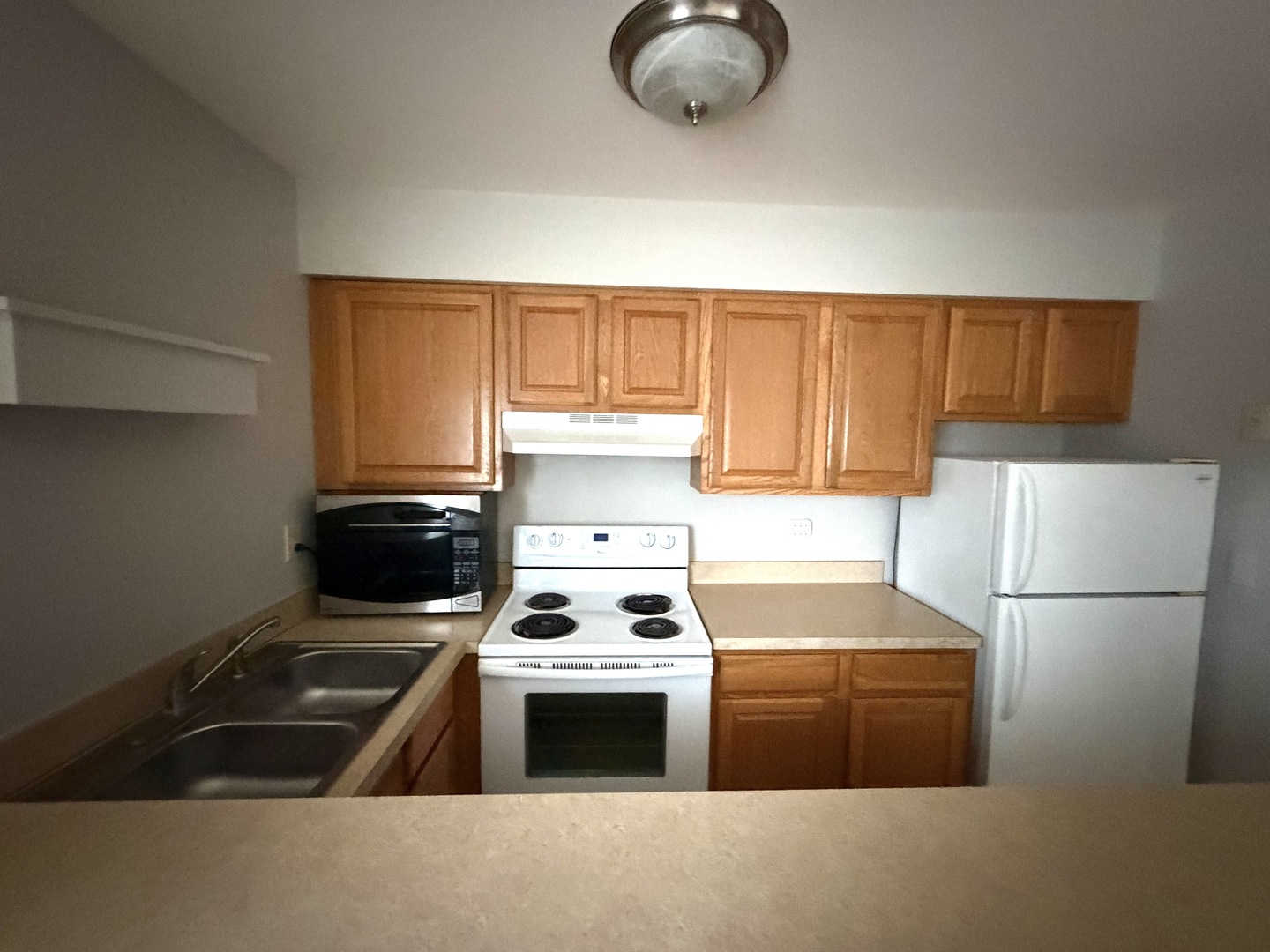 56 1/2 Main Street 3 Property Photo 3