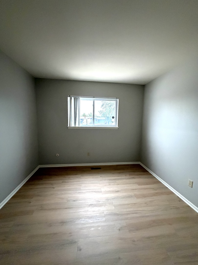 56 1/2 Main Street 3 Property Photo 6