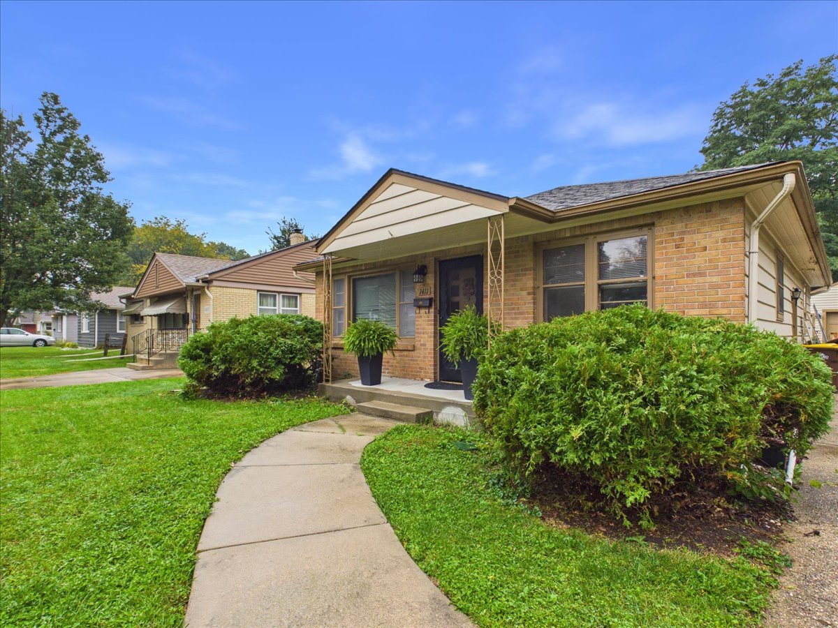1411 Stratford Avenue Property Photo 1