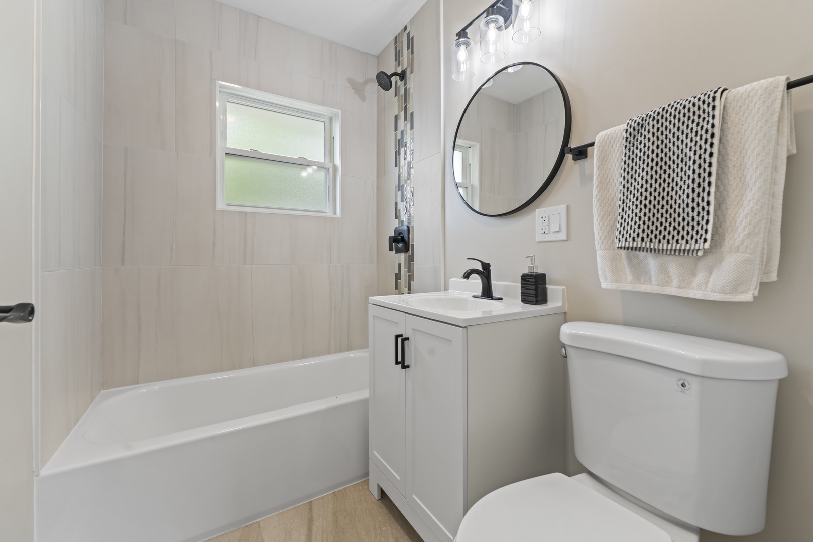 95 Erie Street Property Photo 15
