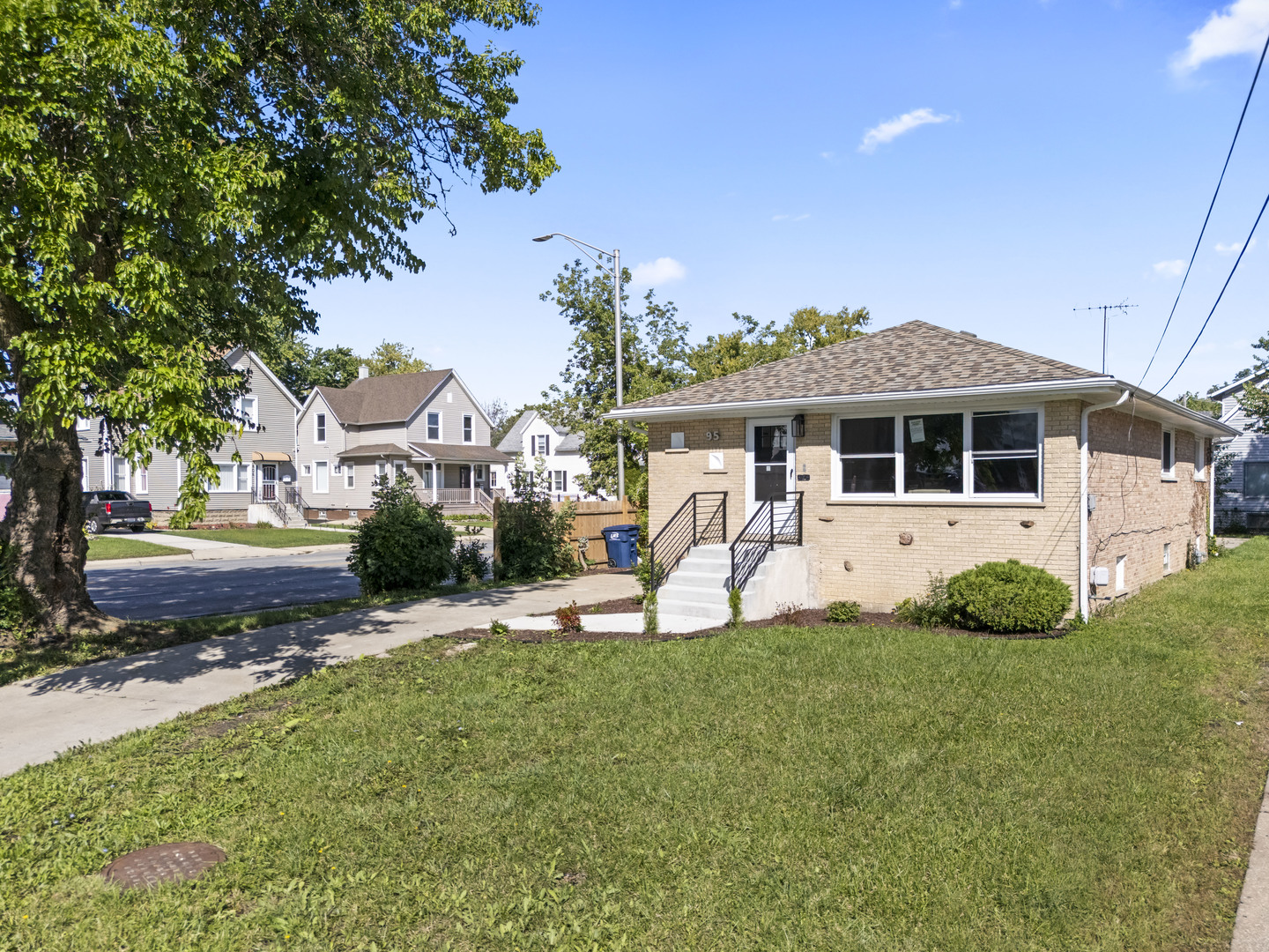 95 Erie Street Property Photo 38