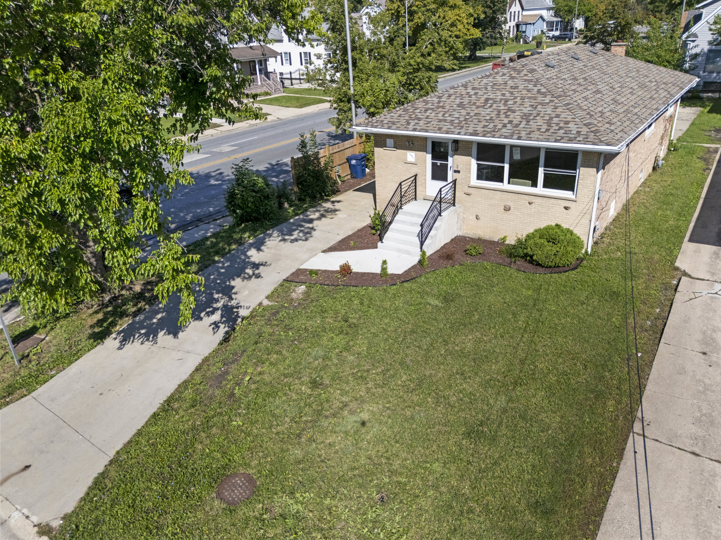 95 Erie Street Property Photo 39