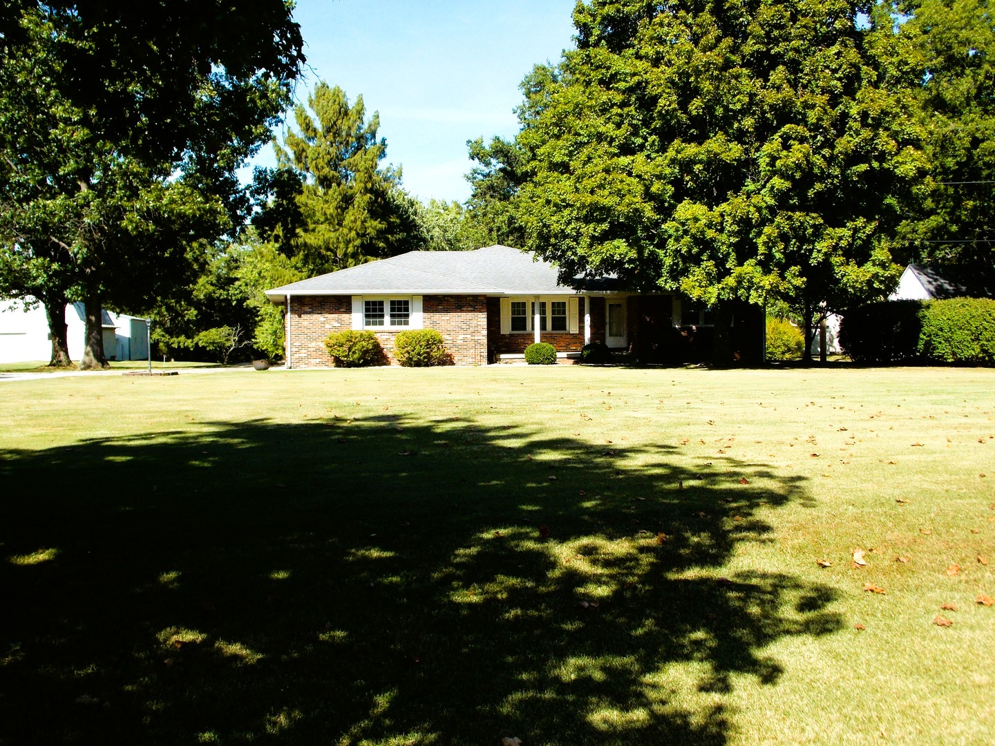 1747 State Route 161 Highway Property Photo 3