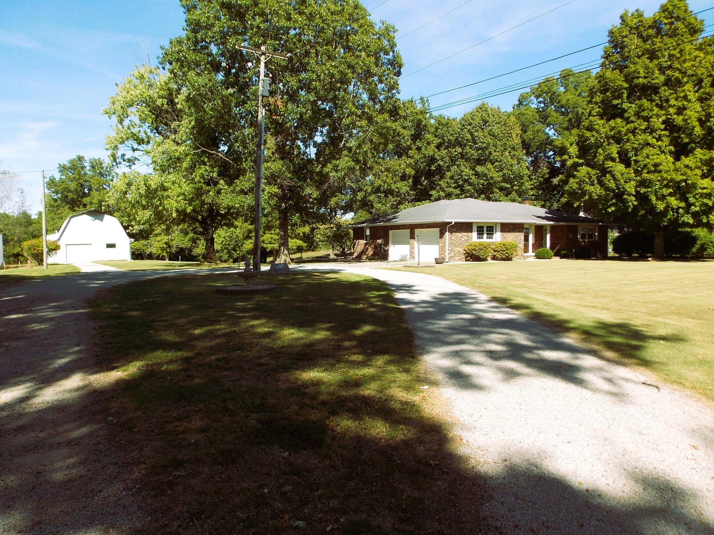 1747 State Route 161 Highway Property Photo 6