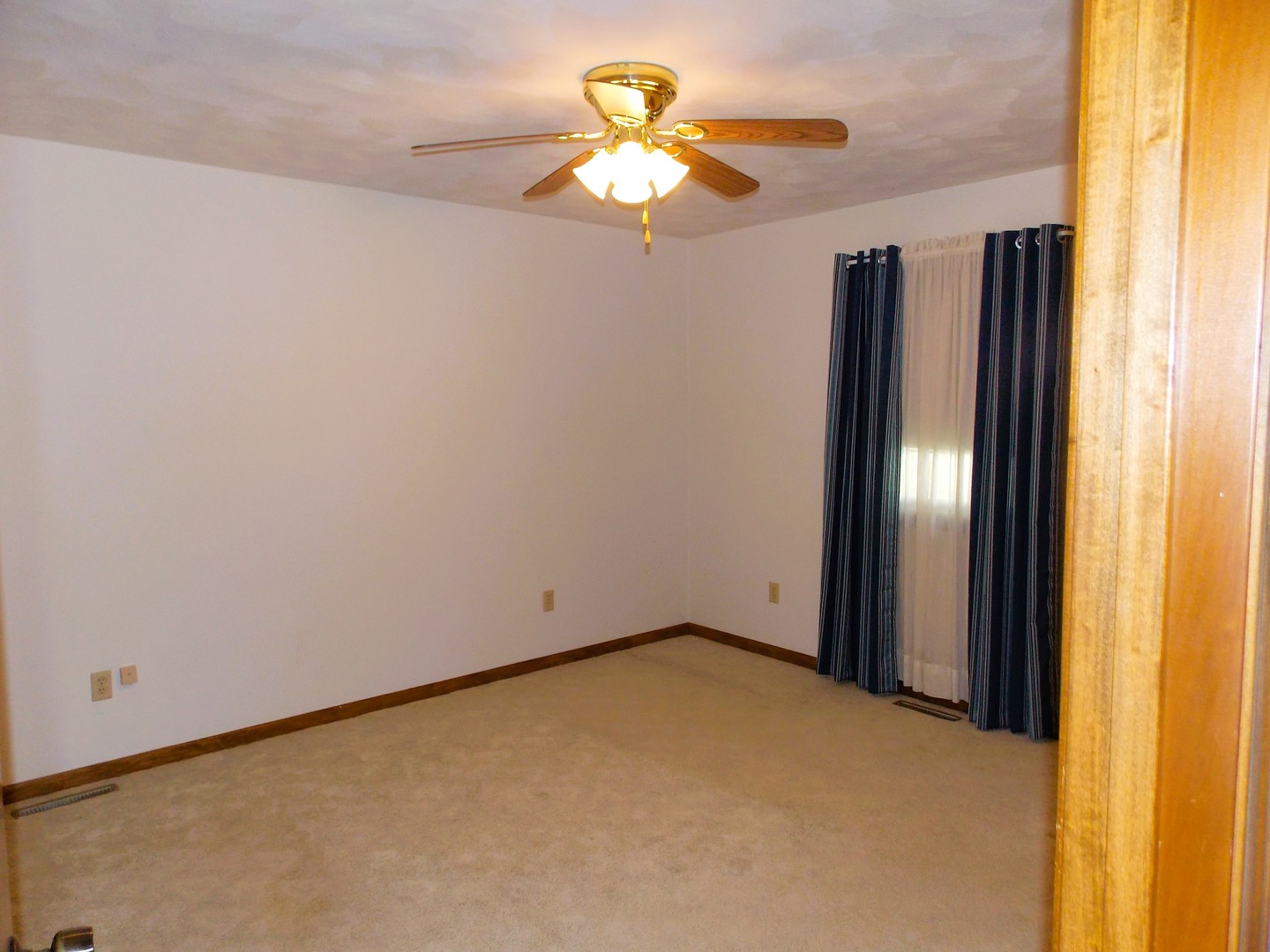 1747 State Route 161 Highway Property Photo 14