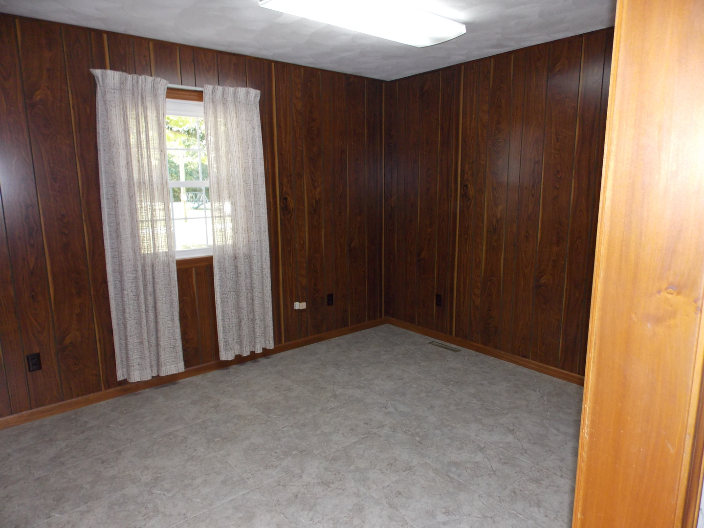 1747 State Route 161 Highway Property Photo 26
