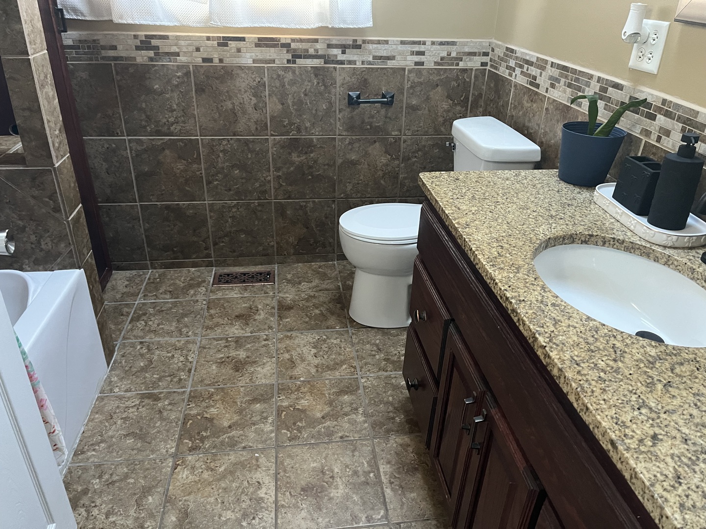 802 Second Avenue Property Photo 11