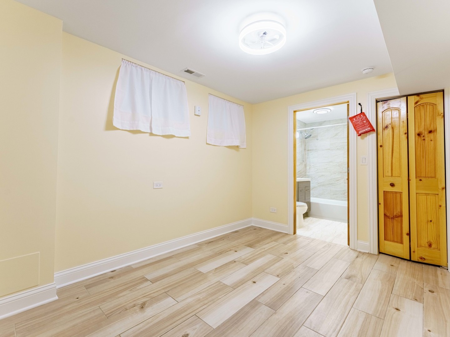 3517 W Diversey Avenue Property Photo 25